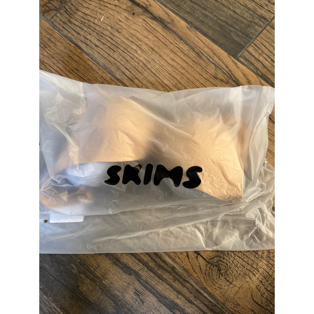 SKIMS Smoothing Intimates Full Coverage Lightly Lined Bra Clay 32B DM-DEM-9549W